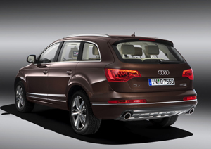 Audi-Q7-5