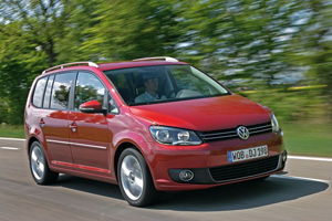 nuova-volkswagen-touran 2010